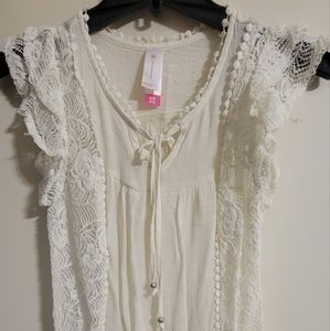 Lace sleeveless top